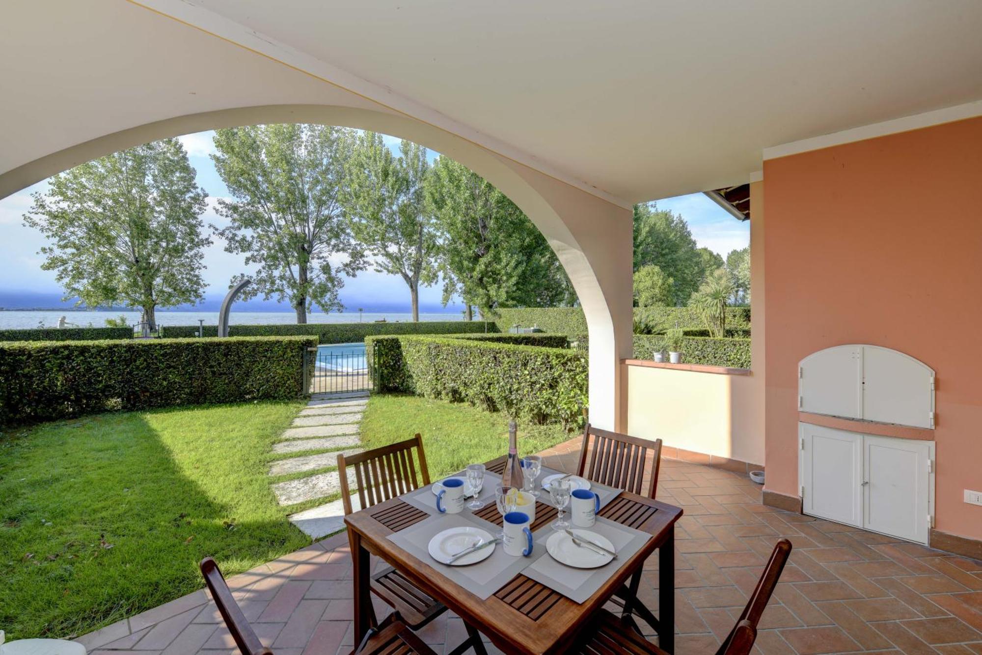 My Sirmione Beach Apartment Superior Eksteriør billede